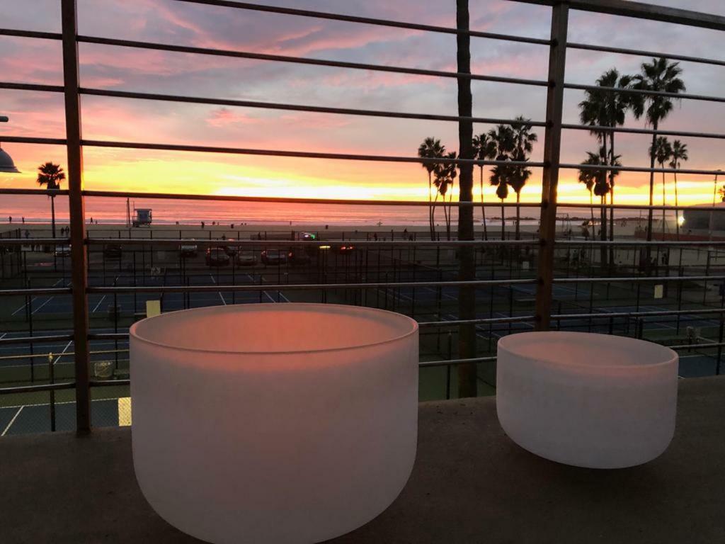 Ocean Front Vortex Female Hostel Private Rooms Free Bikes Los Angeles Luaran gambar
